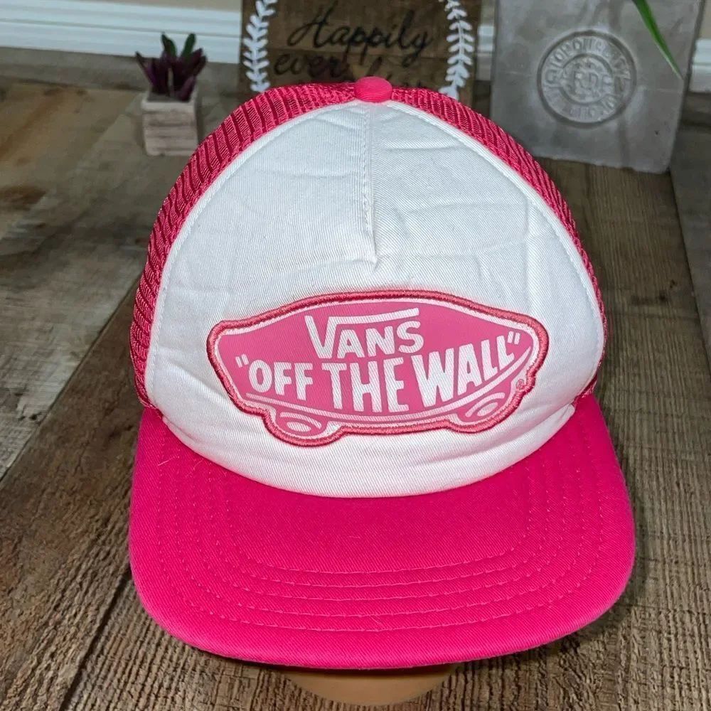 Vans Off The Wall Classic Patch Pink Snapback Mesh Trucker Hat Cap